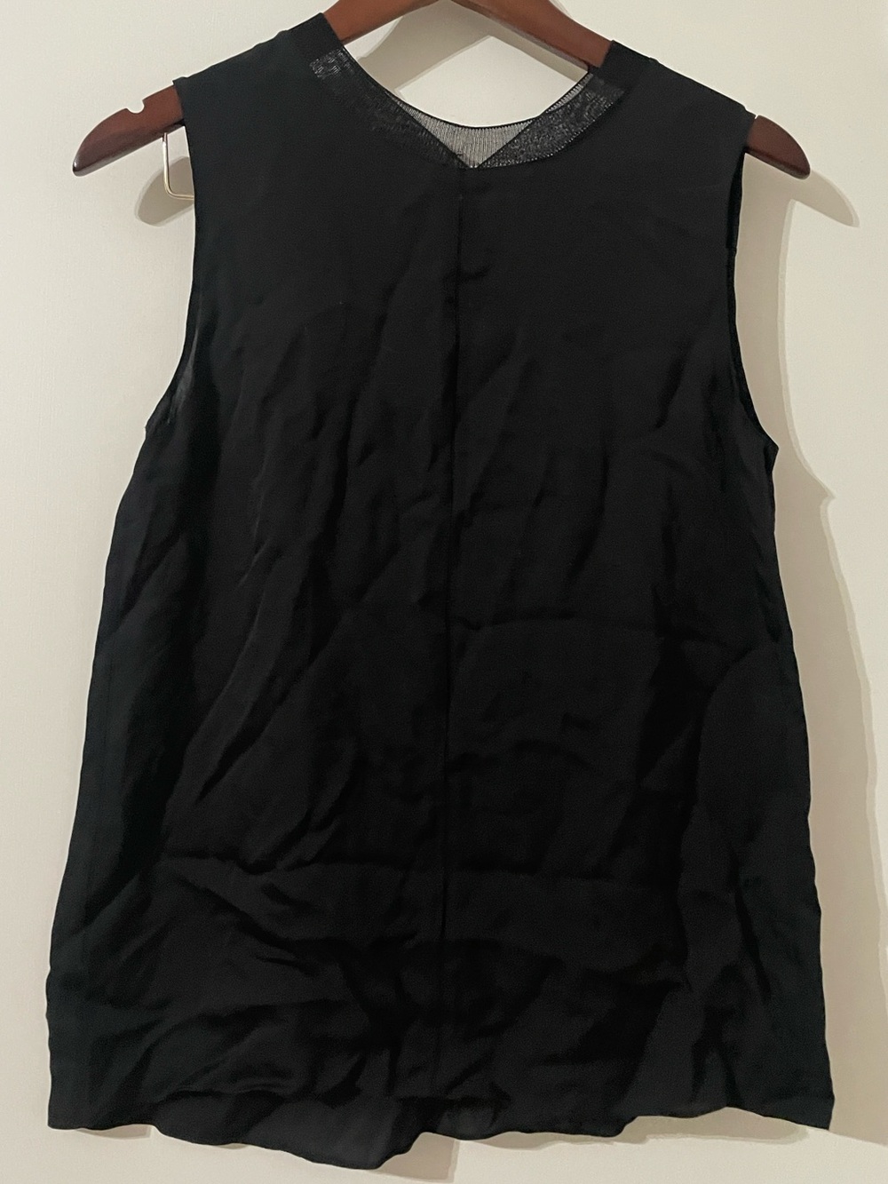 Vince. 100% Silk Sleeveless Tank Top Blouse Black S
